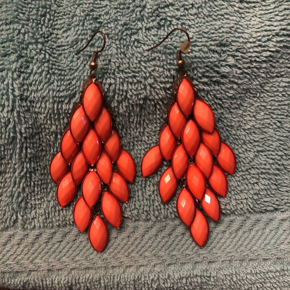 Coral dangling earrings